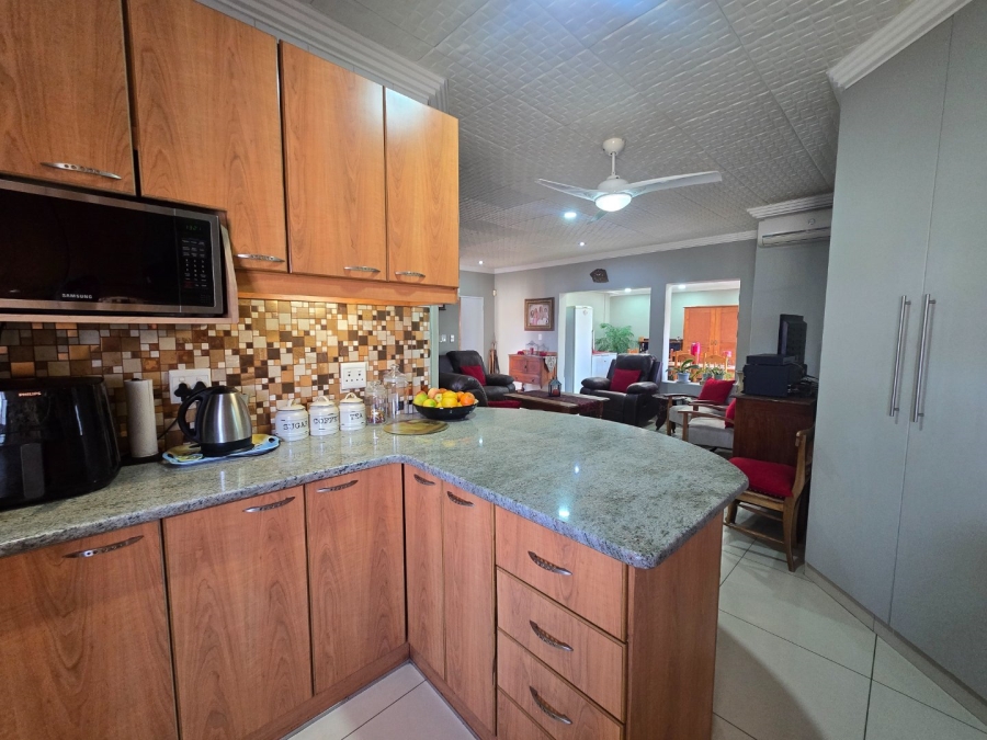 2 Bedroom Property for Sale in Heuwelsig Free State